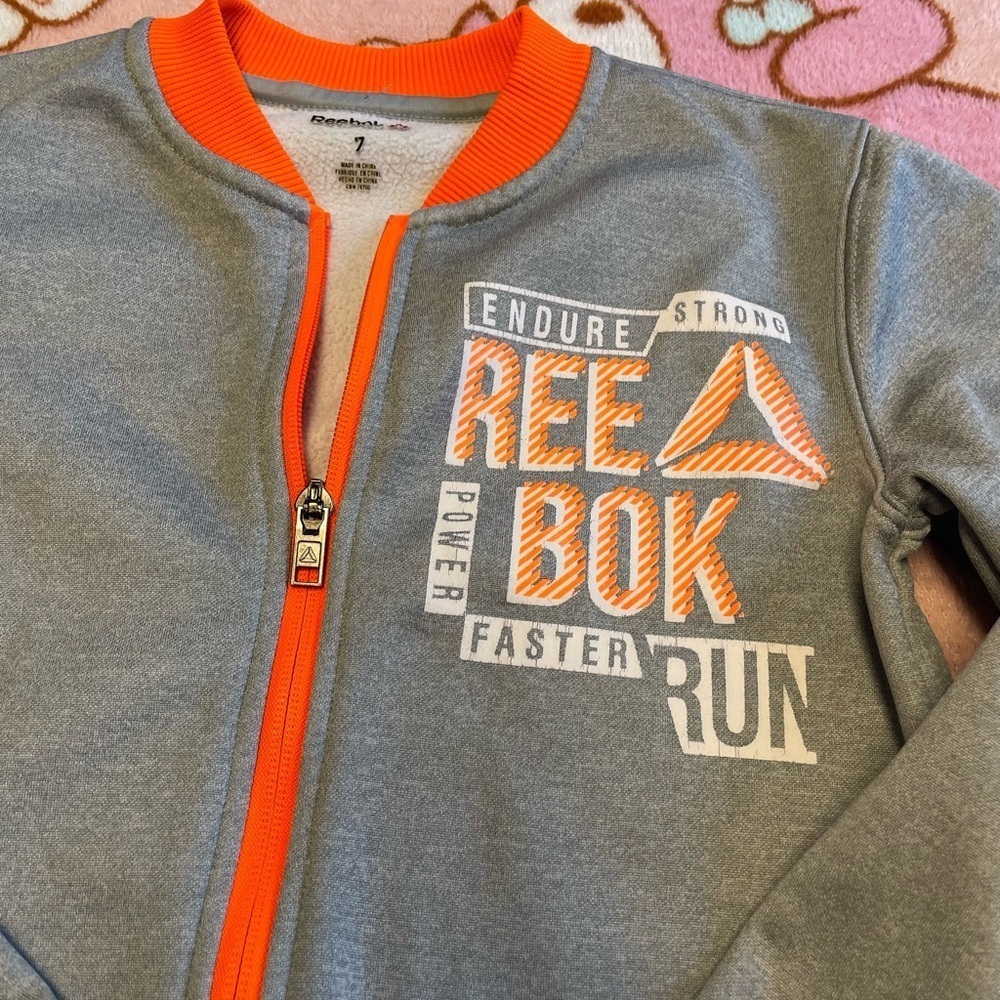 Reebok - Picture 3 of 3